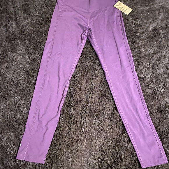 New PINK active full length large reflective detail PINK on back of bottom legs - Picture 4 of 6